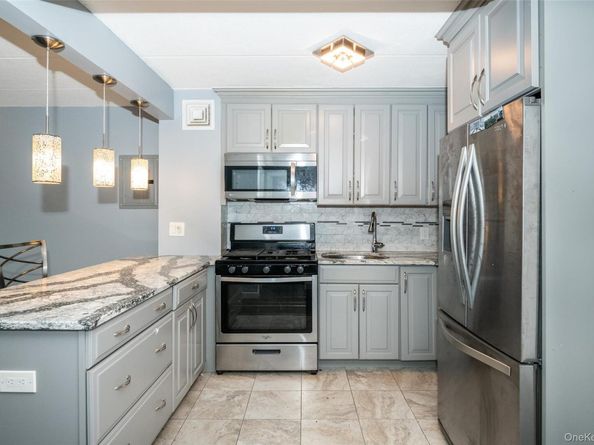 666 Pelham Road 5L, New Rochelle NY 10805