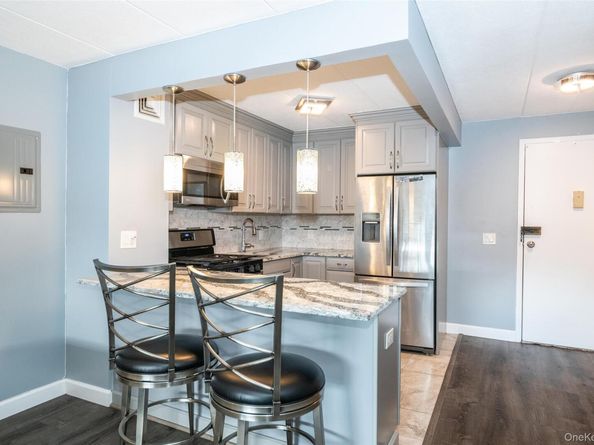 666 Pelham Road 5L, New Rochelle NY 10805