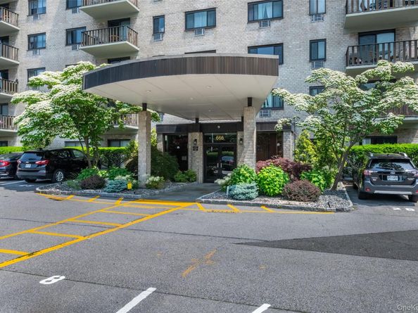 666 Pelham Road 5L, New Rochelle NY 10805