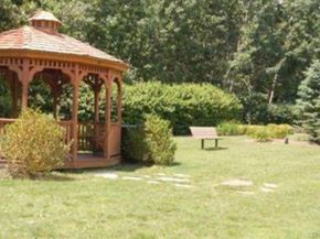 8 Royalston Lane, South Setauket NY 11720