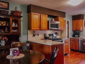 8 Royalston Lane, South Setauket NY 11720