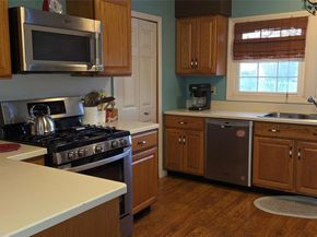 8 Royalston Lane, South Setauket NY 11720