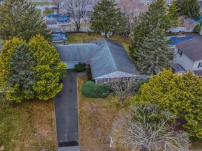 8 Royalston Lane, South Setauket NY 11720