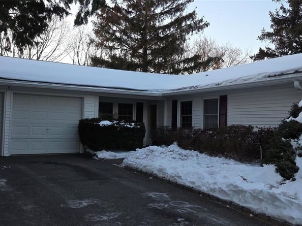 8 Royalston Lane, South Setauket NY 11720