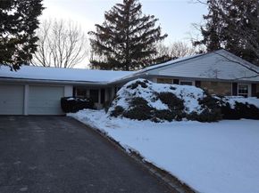 8 Royalston Lane, South Setauket NY 11720