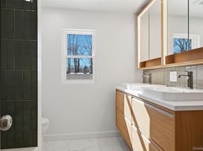 923 E Main Street, Riverhead NY 11901