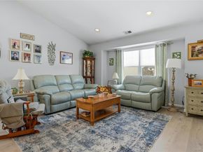 54 Morley Circle, Melville NY 11747