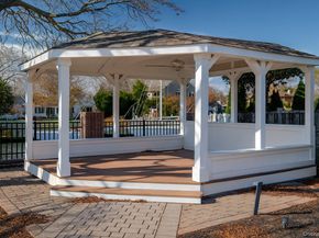 130 Wampum Lane, West Islip NY 11795