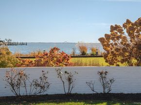 130 Wampum Lane, West Islip NY 11795