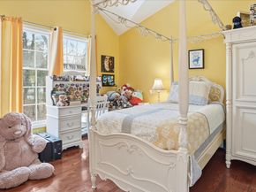 1 Tracklot Road, Nissequogue NY 11780