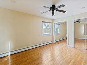 4274 Broadway, Island Park NY 11558