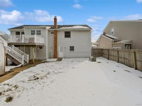 4274 Broadway, Island Park NY 11558