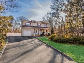 4 Sheila Court, Manorville NY 11949