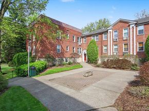 329 Palmer Terrace 1B, Mamaroneck NY 10543