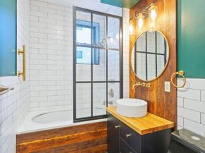 25-25 Newtown Avenue 4B, Astoria NY 11102