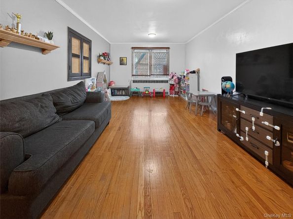 65-70 Booth Street 6F, Rego Park NY 11374