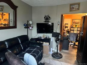 6809 138th Street 2C, Flushing NY 11367