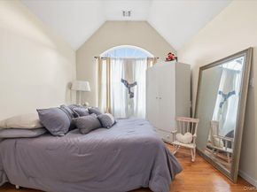 24 Ridge Court, Hauppauge NY 11788