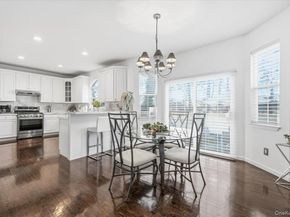 24 Ridge Court, Hauppauge NY 11788
