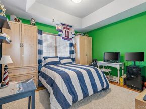 24 Ridge Court, Hauppauge NY 11788