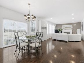 24 Ridge Court, Hauppauge NY 11788