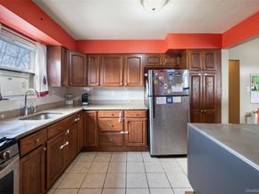 13918 249th Street, Rosedale NY 11422