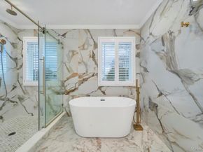 185 9th Street, Hicksville NY 11801