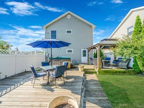 29 North Plaza, Amity Harbor NY 11701