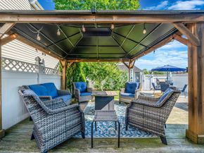 29 North Plaza, Amity Harbor NY 11701