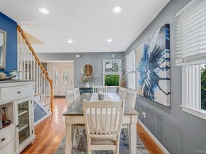 29 North Plaza, Amity Harbor NY 11701