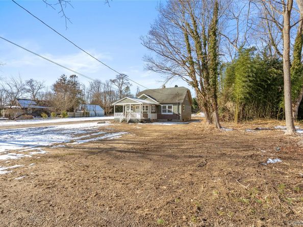450 Munsell Road, East Patchogue NY 11772