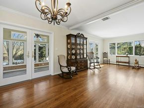 205 Oak Neck Lane, West Islip NY 11795