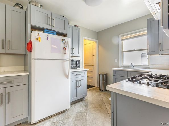 80-15A 168th Street, Jamaica Estates NY 11432