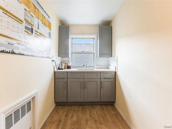 80-15A 168th Street, Jamaica Estates NY 11432