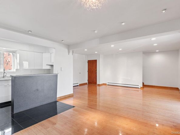 12208 23rd Avenue, College Point NY 11356
