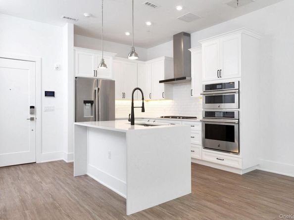 102 Legend Drive 101, Sleepy Hollow NY 10591