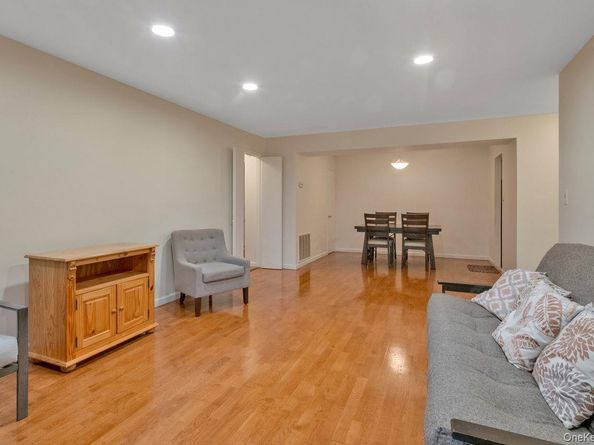 14 Bronxville Glen Drive, Bronxville NY 10708