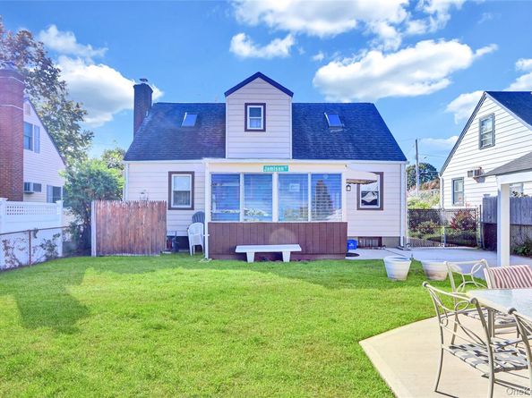 1073 Thomas Avenue, Baldwin NY 11510