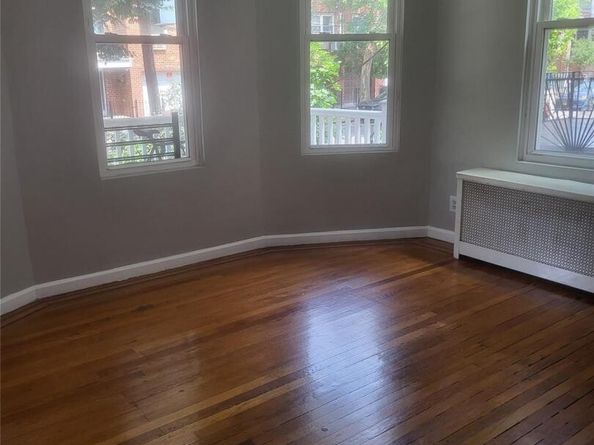 93-10 50th Avenue, Elmhurst NY 11373