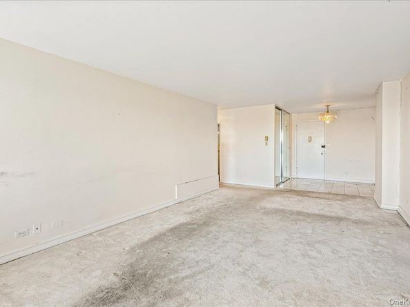 18-15 215th Street 15B, Bayside NY 11360
