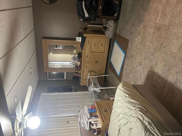 177 San Juan Drive, Hauppauge NY 11788
