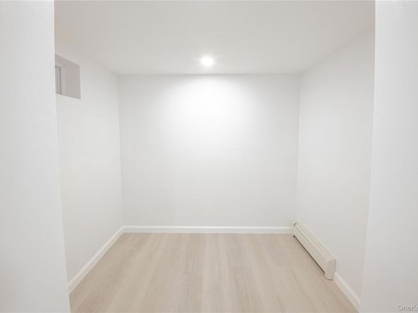 251 E Grand St, Mount Vernon NY 10552