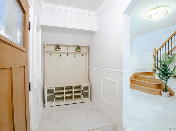 251 E Grand St, Mount Vernon NY 10552