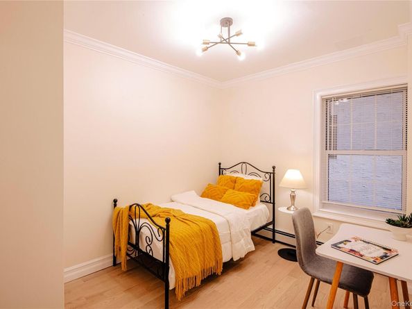 251 E Grand St, Mount Vernon NY 10552