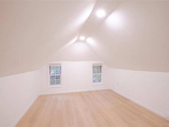 251 E Grand St, Mount Vernon NY 10552