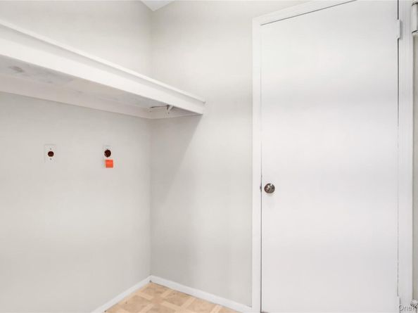 20 Gabon Lane, Coram NY 11727