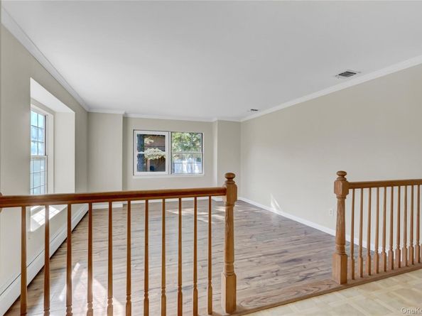 20 Gabon Lane, Coram NY 11727