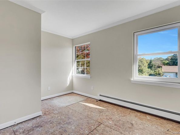 20 Gabon Lane, Coram NY 11727