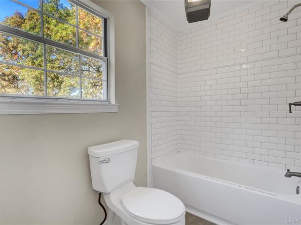 20 Gabon Lane, Coram NY 11727