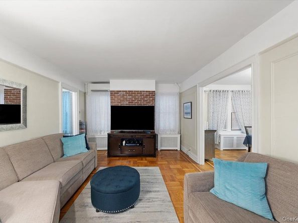 2328 Esplanade, Bronx NY 10469